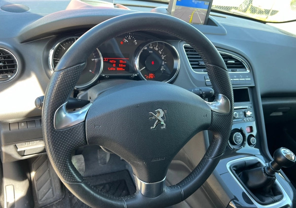 Peugeot 5008 cena 39900 przebieg: 213000, rok produkcji 2016 z Namysłów małe 667